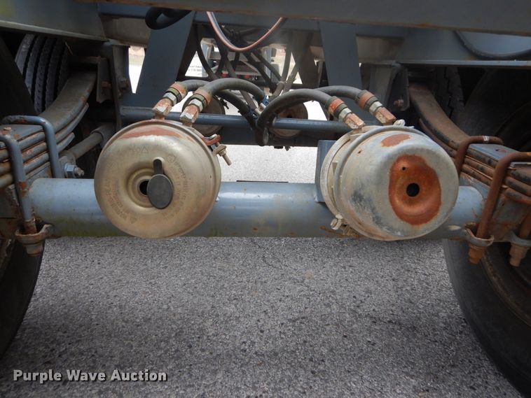 image for item GT9685 2003 Smith Co 2002  side dump trailer