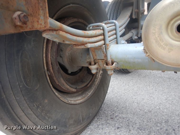 image for item GT9685 2003 Smith Co 2002  side dump trailer