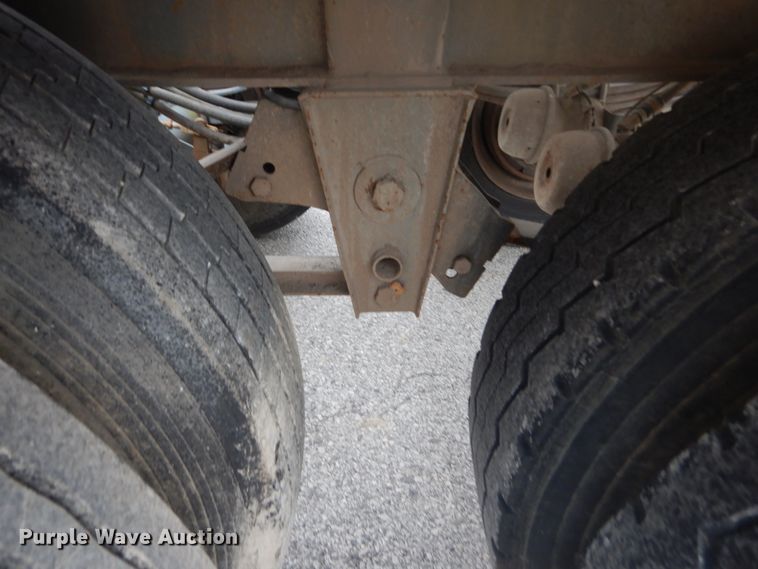 image for item GT9685 2003 Smith Co 2002  side dump trailer