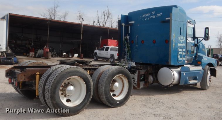 image for item HG9971 2007 Kenworth T600B  semi truck