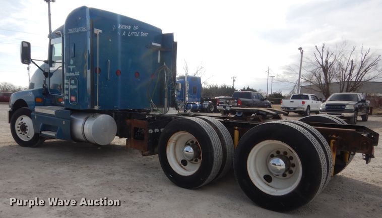 image for item HG9971 2007 Kenworth T600B  semi truck