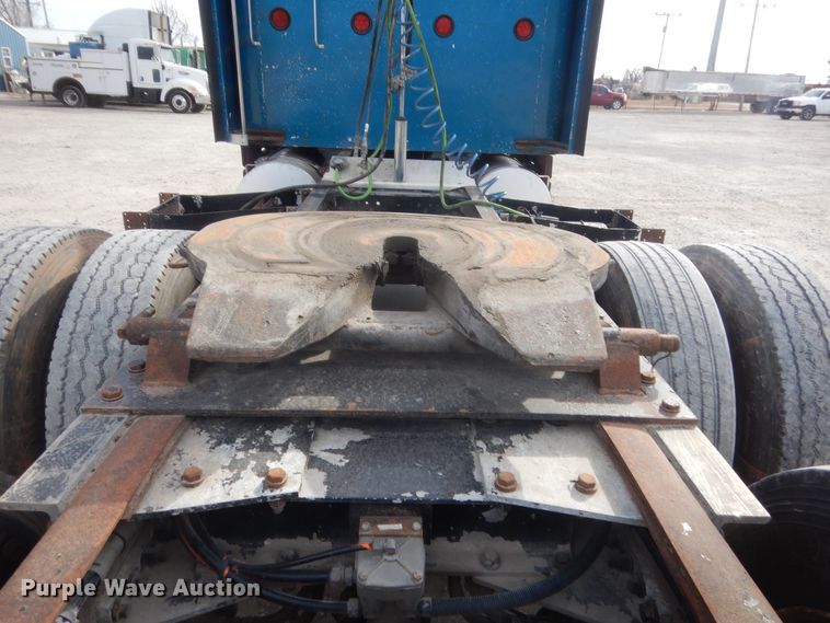 image for item HG9971 2007 Kenworth T600B  semi truck