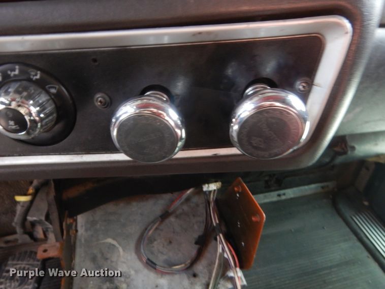 image for item HG9971 2007 Kenworth T600B  semi truck