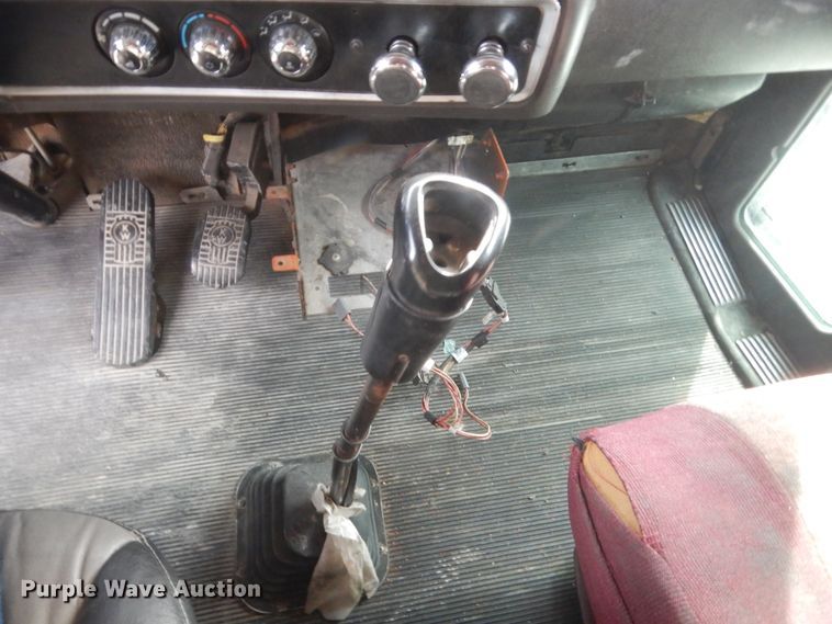 image for item HG9971 2007 Kenworth T600B  semi truck