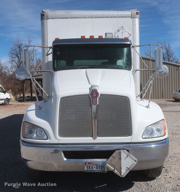 image for item HK9713 2012 Kenworth T370  box truck