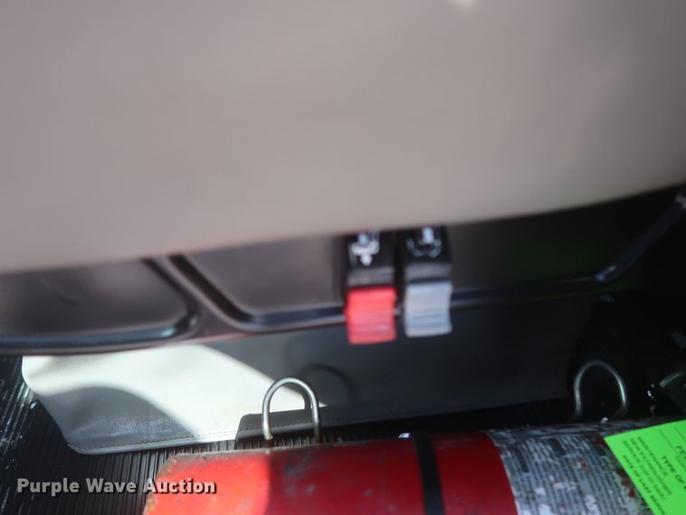 image for item HK9713 2012 Kenworth T370  box truck