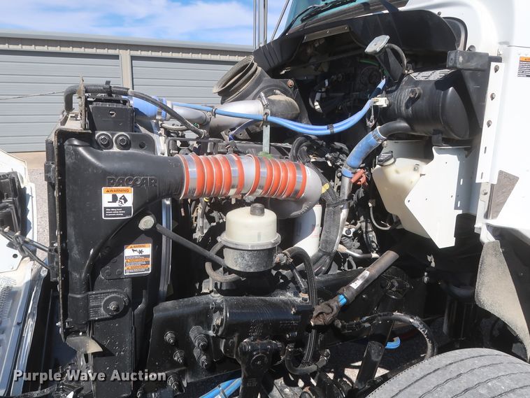 image for item HK9713 2012 Kenworth T370  box truck