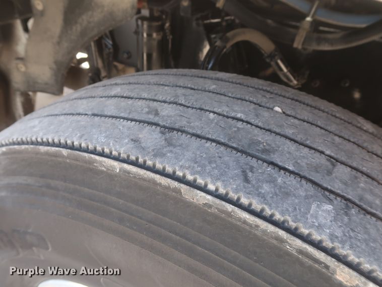 image for item HK9713 2012 Kenworth T370  box truck