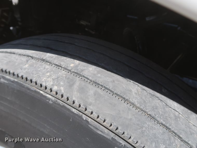 image for item HK9713 2012 Kenworth T370  box truck