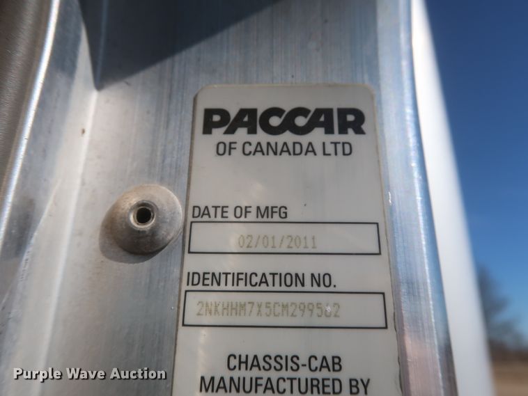 image for item HK9713 2012 Kenworth T370  box truck