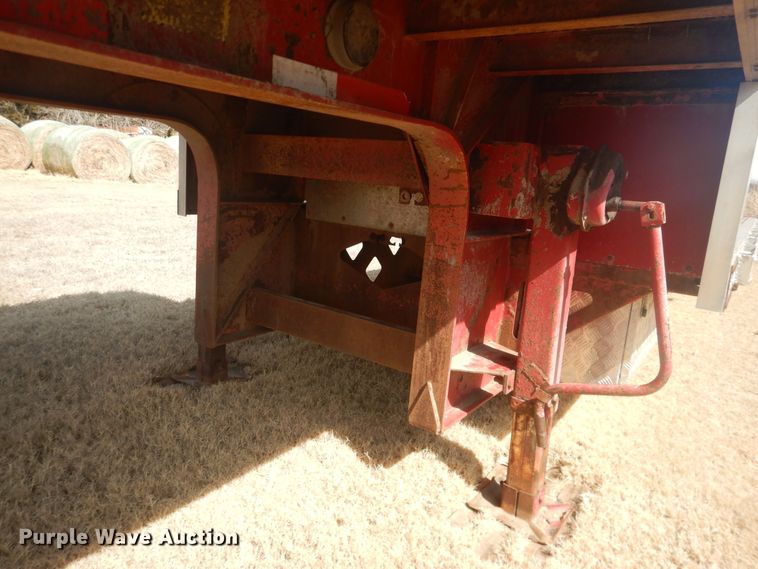 image for item HL9655 2002 Fontaine IDFT-7-7053ASP drop deck trailer