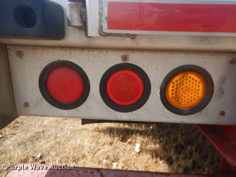 image for item HL9655 2002 Fontaine IDFT-7-7053ASP drop deck trailer