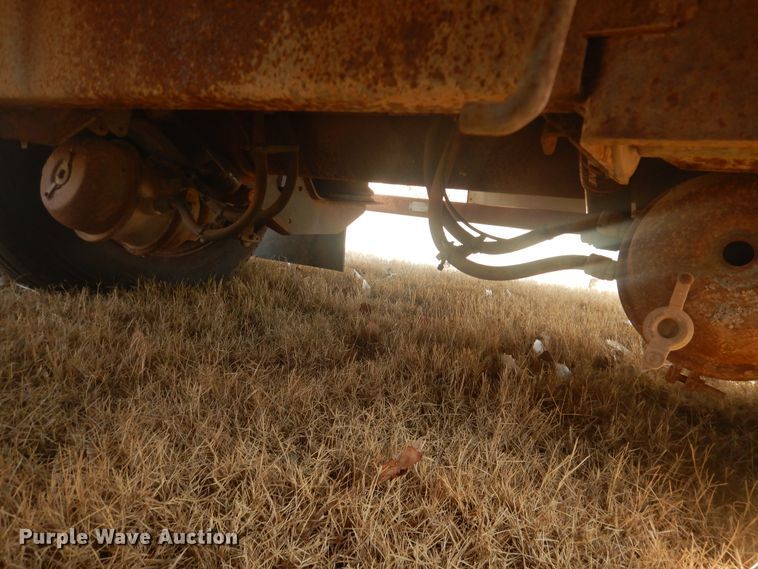 image for item HL9655 2002 Fontaine IDFT-7-7053ASP drop deck trailer