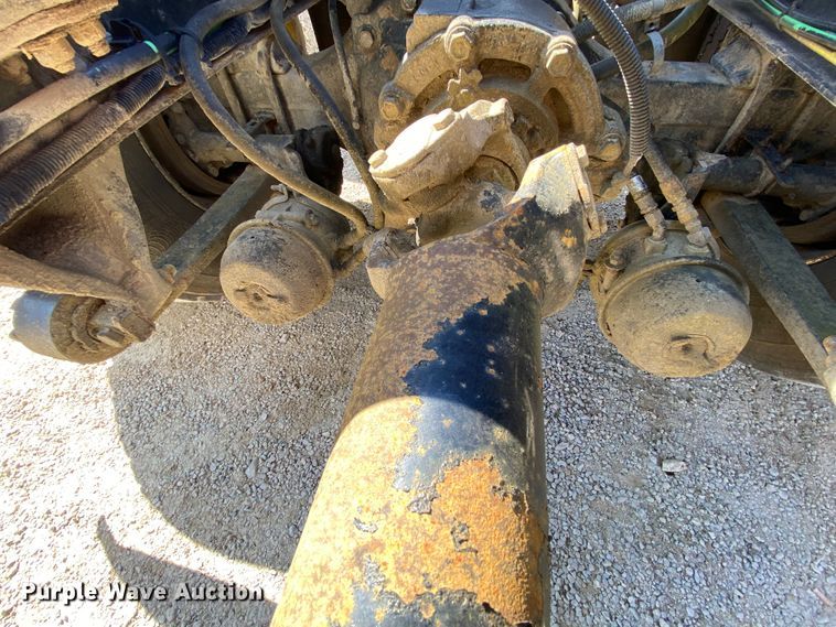 image for item HR9477 2006 Freightliner Columbia  semi truck