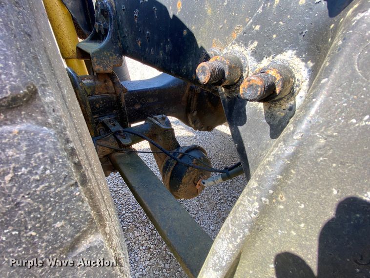 image for item HR9477 2006 Freightliner Columbia  semi truck