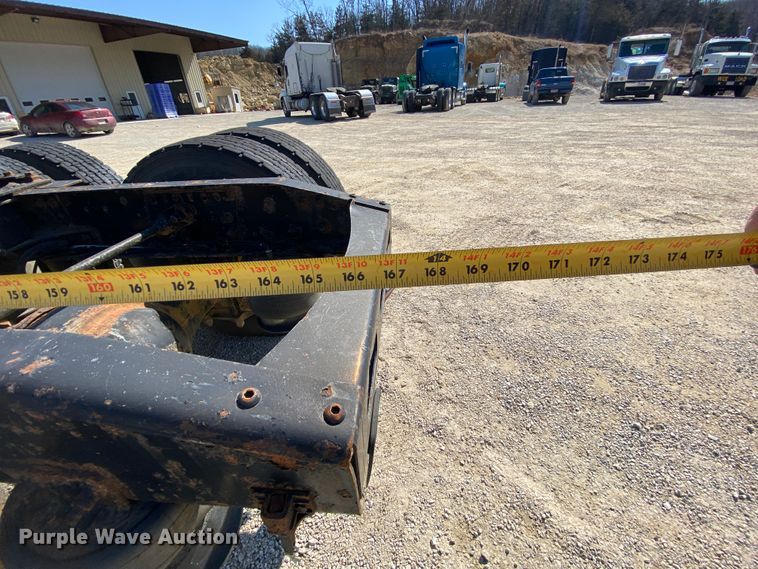 image for item HR9477 2006 Freightliner Columbia  semi truck