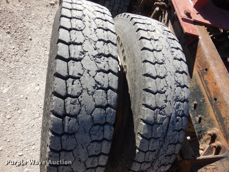 image for item HS9365 1998 Mack CH613  semi truck