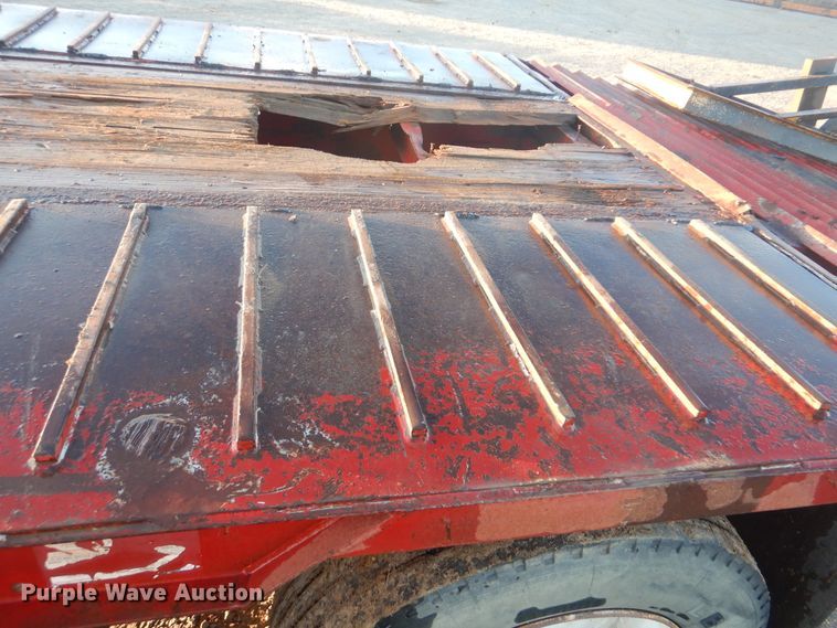 image for item HW9800 2001 Viking VDRR53100 drop deck equipment trailer