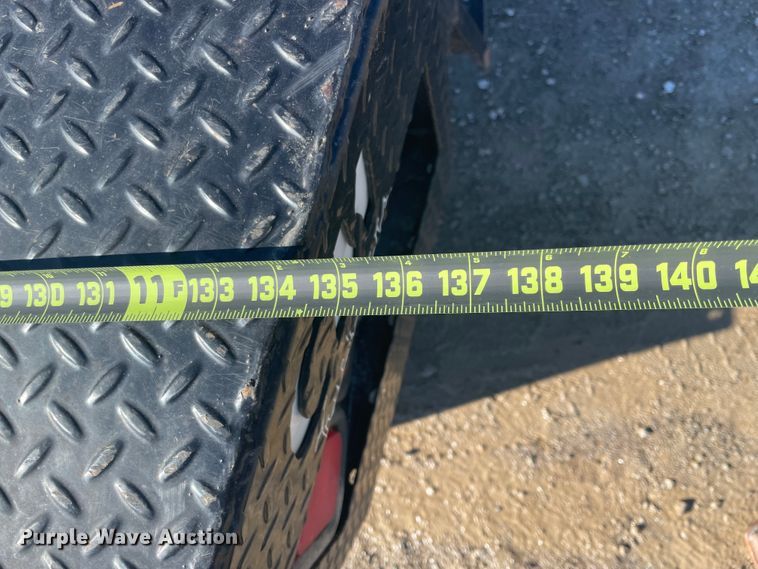 image for item HX9818 2001 Kenworth T300  flatbed truck