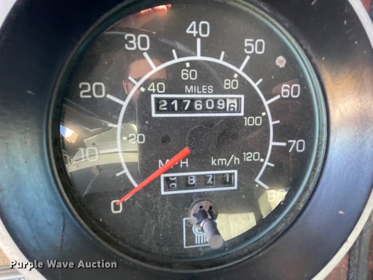 image for item HX9818 2001 Kenworth T300  flatbed truck