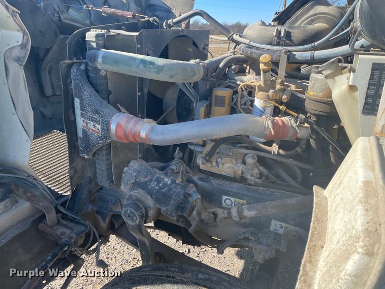 image for item HX9818 2001 Kenworth T300  flatbed truck