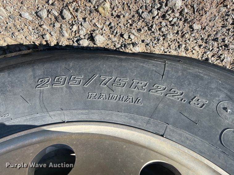 image for item HX9818 2001 Kenworth T300  flatbed truck