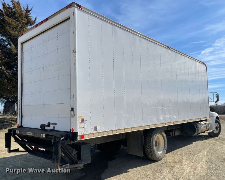 image for item HX9829 2015 Kenworth T370  box truck