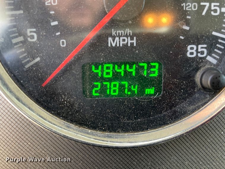 image for item HX9829 2015 Kenworth T370  box truck