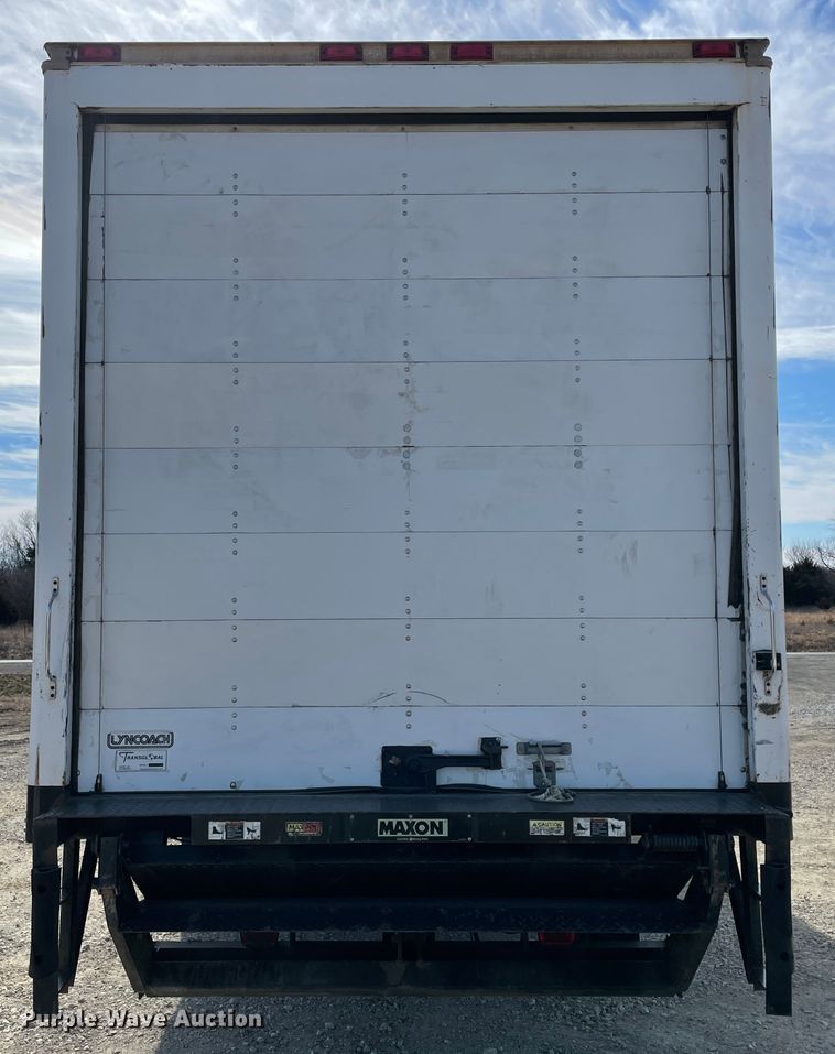 image for item HX9831 2016 Kenworth T370  box truck