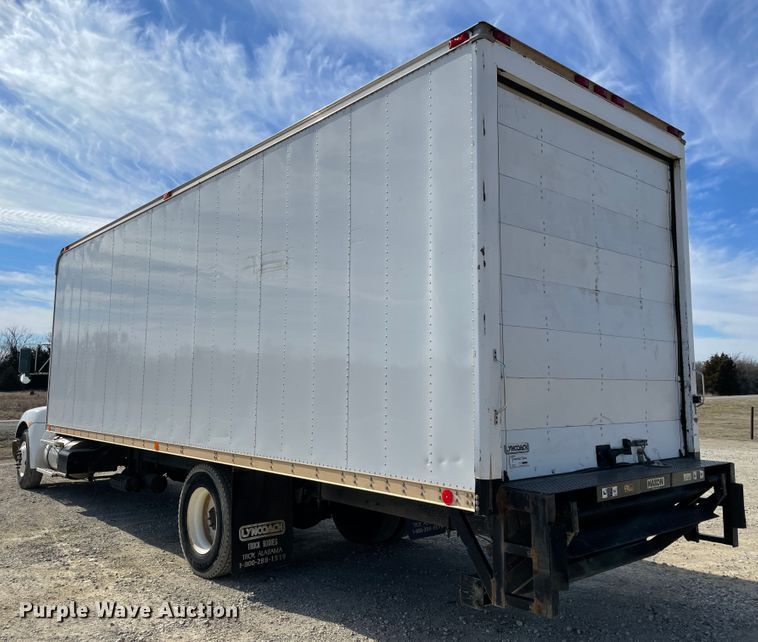 image for item HX9831 2016 Kenworth T370  box truck