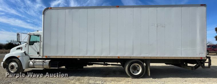 image for item HX9831 2016 Kenworth T370  box truck