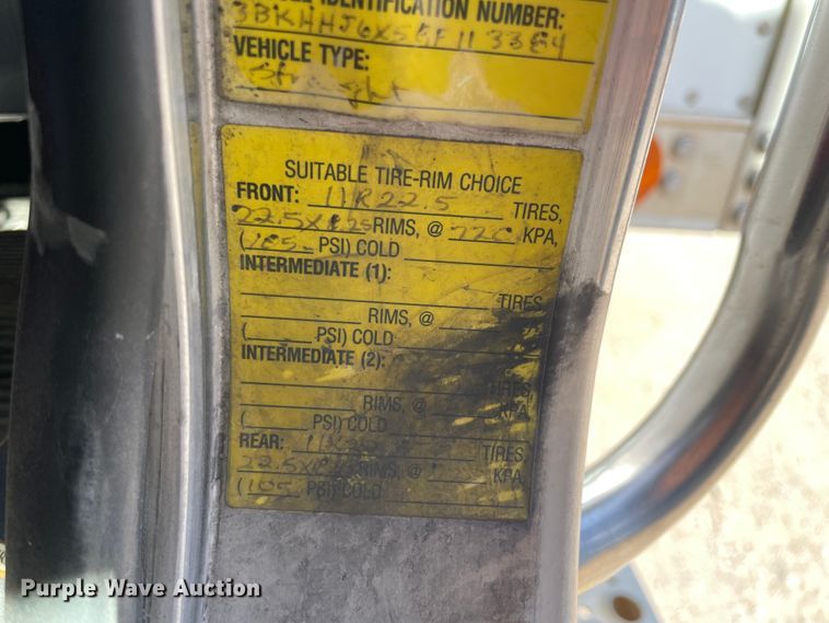 image for item HX9831 2016 Kenworth T370  box truck