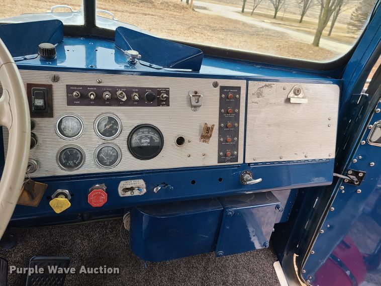 image for item IA9246 1966 Kenworth W-923  semi truck