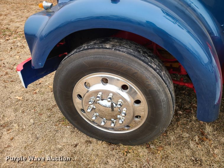 image for item IA9246 1966 Kenworth W-923  semi truck