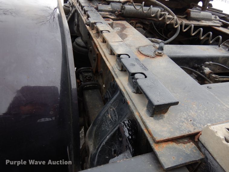 image for item IA9349 1998 Peterbilt 379  semi truck