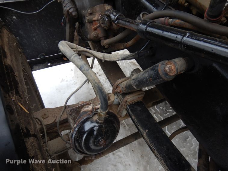 image for item IA9349 1998 Peterbilt 379  semi truck