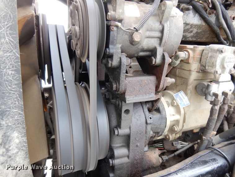 image for item IA9349 1998 Peterbilt 379  semi truck