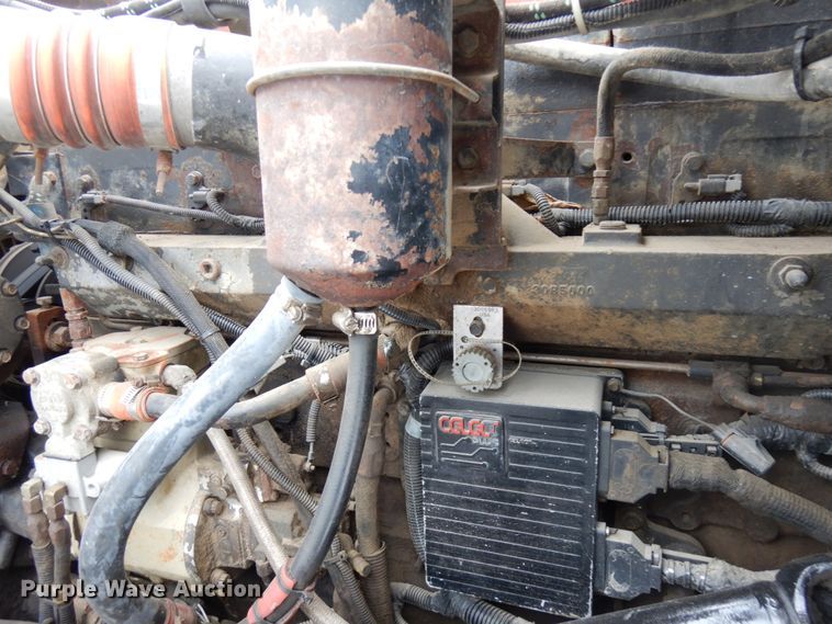 image for item IA9349 1998 Peterbilt 379  semi truck