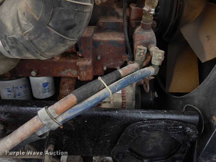 image for item IA9349 1998 Peterbilt 379  semi truck