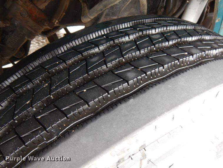 image for item IA9349 1998 Peterbilt 379  semi truck