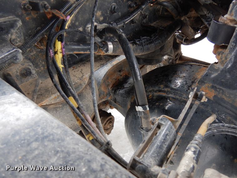 image for item IA9350 2001 Kenworth T800  semi truck