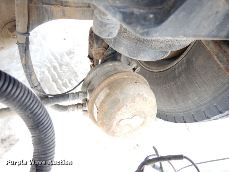 image for item IA9350 2001 Kenworth T800  semi truck