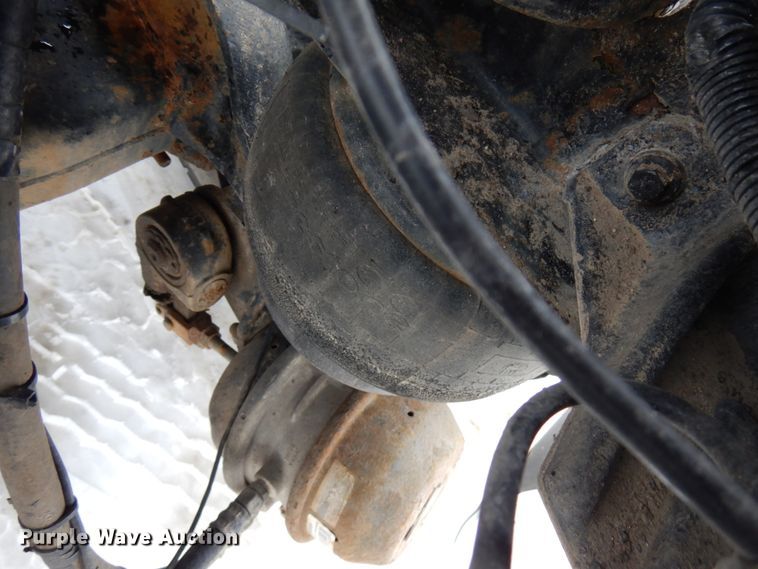 image for item IA9350 2001 Kenworth T800  semi truck