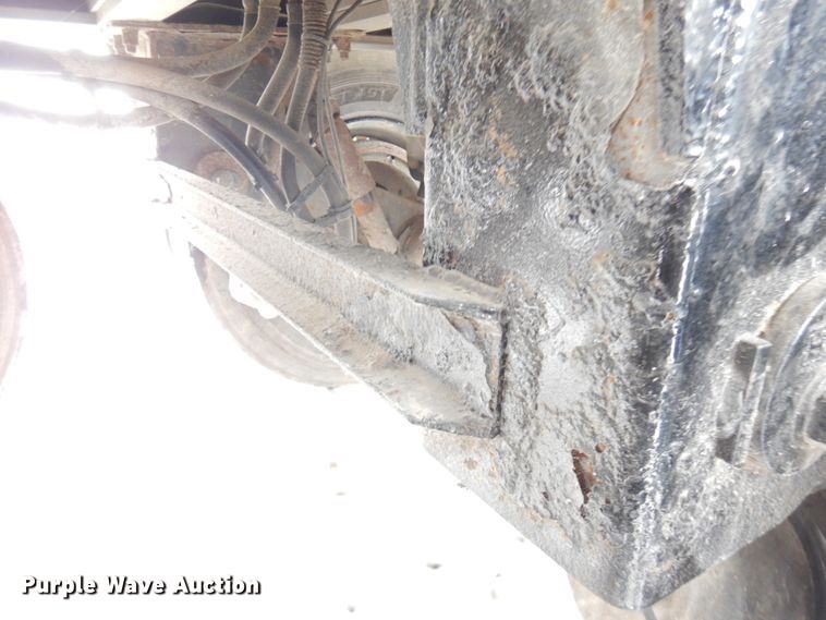 image for item IA9351 2009 MAC SE end dump trailer