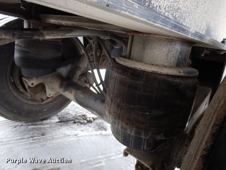 image for item IA9351 2009 MAC SE end dump trailer