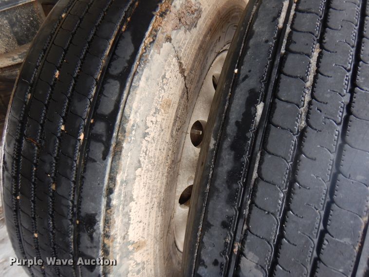 image for item IA9351 2009 MAC SE end dump trailer