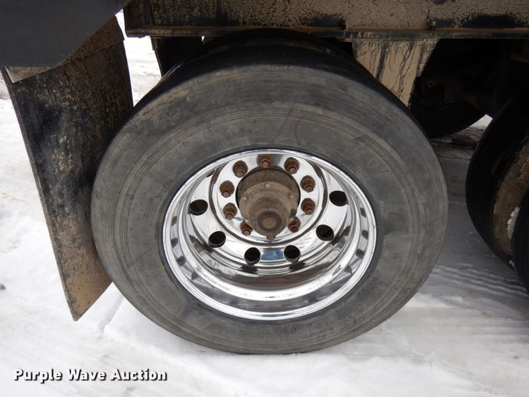 image for item IA9351 2009 MAC SE end dump trailer