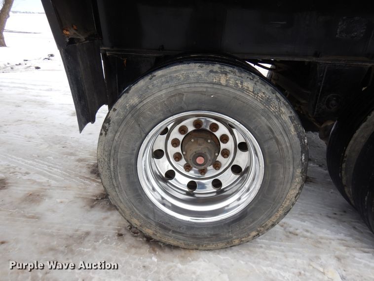 image for item IA9351 2009 MAC SE end dump trailer