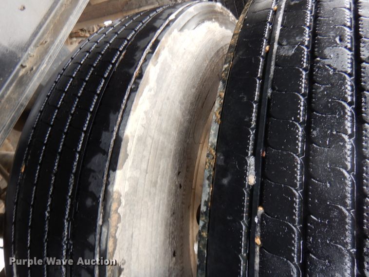 image for item IA9351 2009 MAC SE end dump trailer