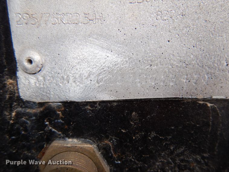 image for item IA9351 2009 MAC SE end dump trailer